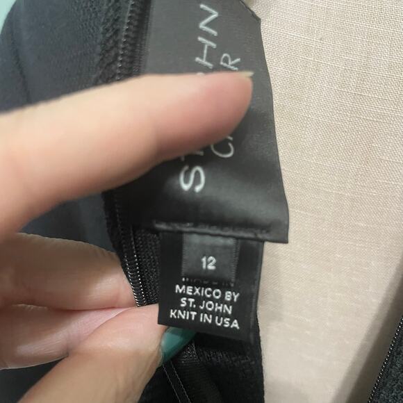 St. John Caviar Black Wool Blend Vneck Short Sleeve Dress. Size 12. EUC. - Picture 3 of 8